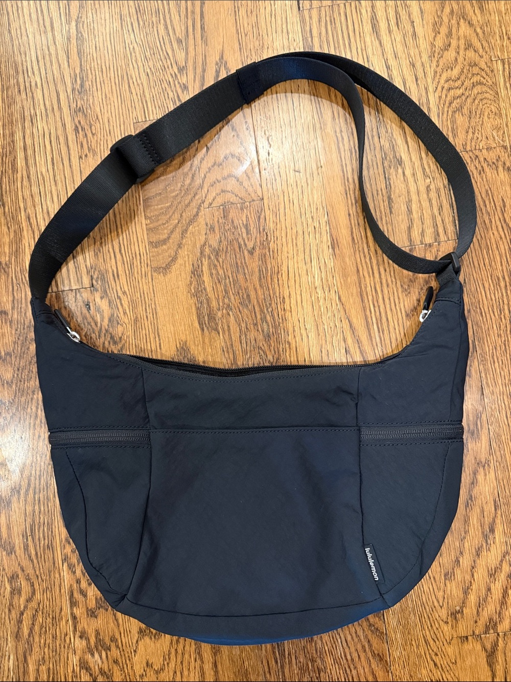Lululemon Slouchy Sling Shoulder Bag - Picture 5 of 6